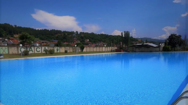 Од утре започнува со работа детска школа за пливање на Градскиот базен во Македонска Каменица