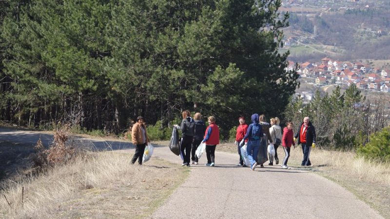 Реализирана екоакцијата „Пролетно чистење“ во Македонска Каменица