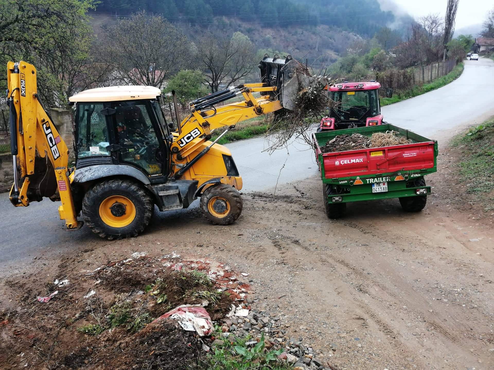 ЈП Камена Река продолжува со чистењето на дивите депонии во Македонска Каменица