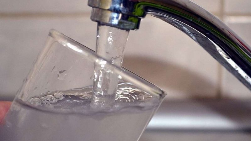 Прекинато снабдувањето со вода за пиење поради дефект на главната водоводна линија во Македонска Каменица